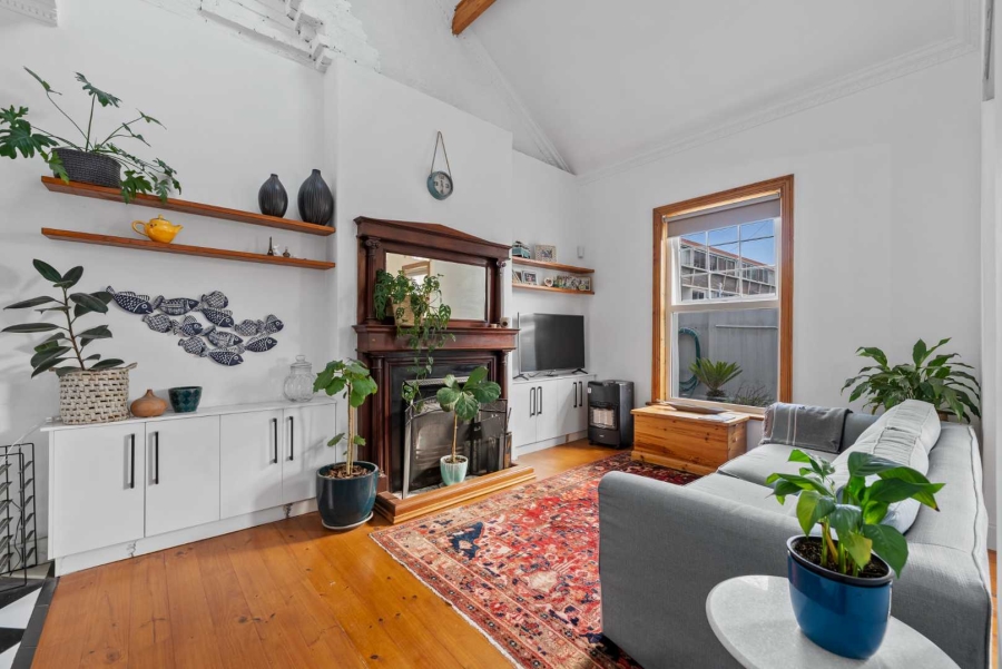 To Let 2 Bedroom Property for Rent in Green Point Western Cape